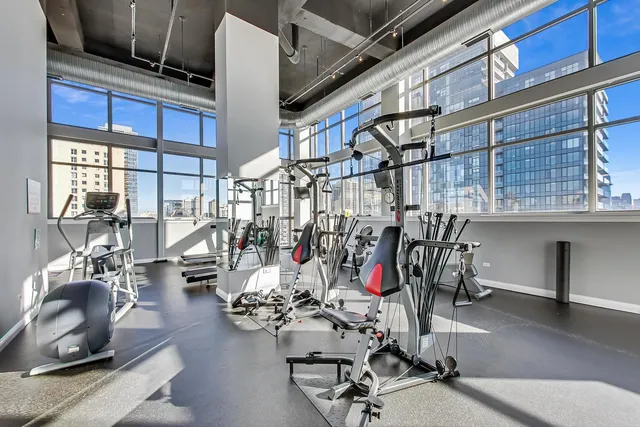 $3,200 | 230 West Division Street, Unit 1307, Chicago, IL 60610