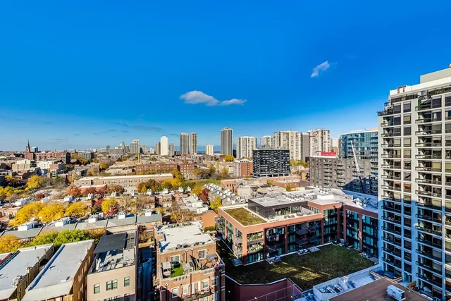 $3,200 | 230 West Division Street, Unit 1307, Chicago, IL 60610