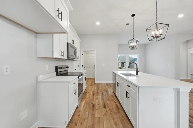 $369,950 | 2802 Blackbird Court, Crestview, FL 32539