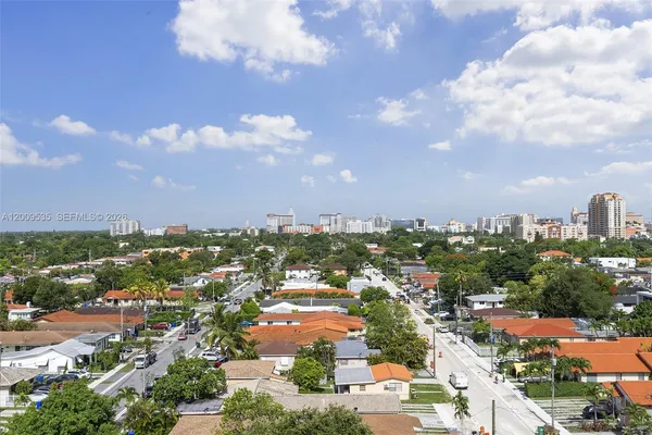 $4,800 | 2400 Southwest 27th Avenue, Unit PH4, Miami, FL 33145