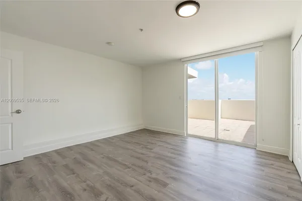 $4,800 | 2400 Southwest 27th Avenue, Unit PH4, Miami, FL 33145