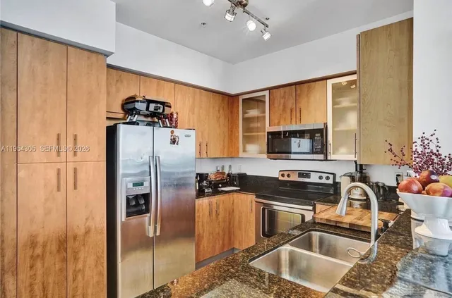 $4,500 | 7900 Harbor Island Drive, Unit PH2, North Bay Village, FL 33141