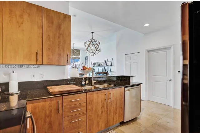 $4,500 | 7900 Harbor Island Drive, Unit PH2, North Bay Village, FL 33141