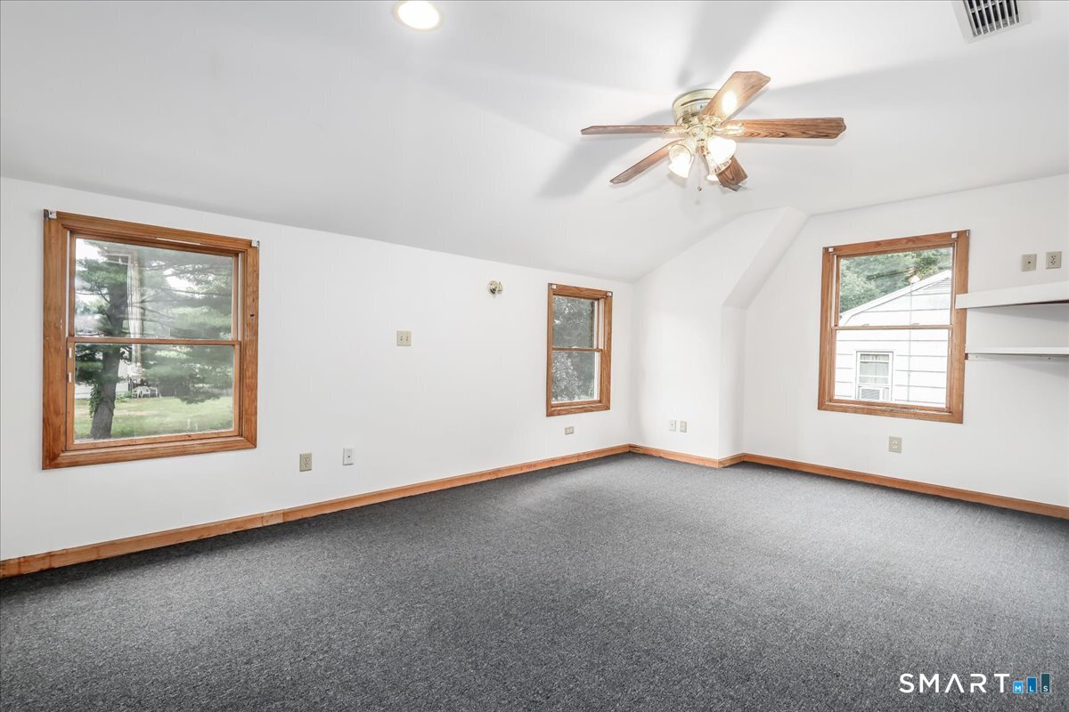 6 Caye Road Danbury, CT 06811 - Photo 24 of 32