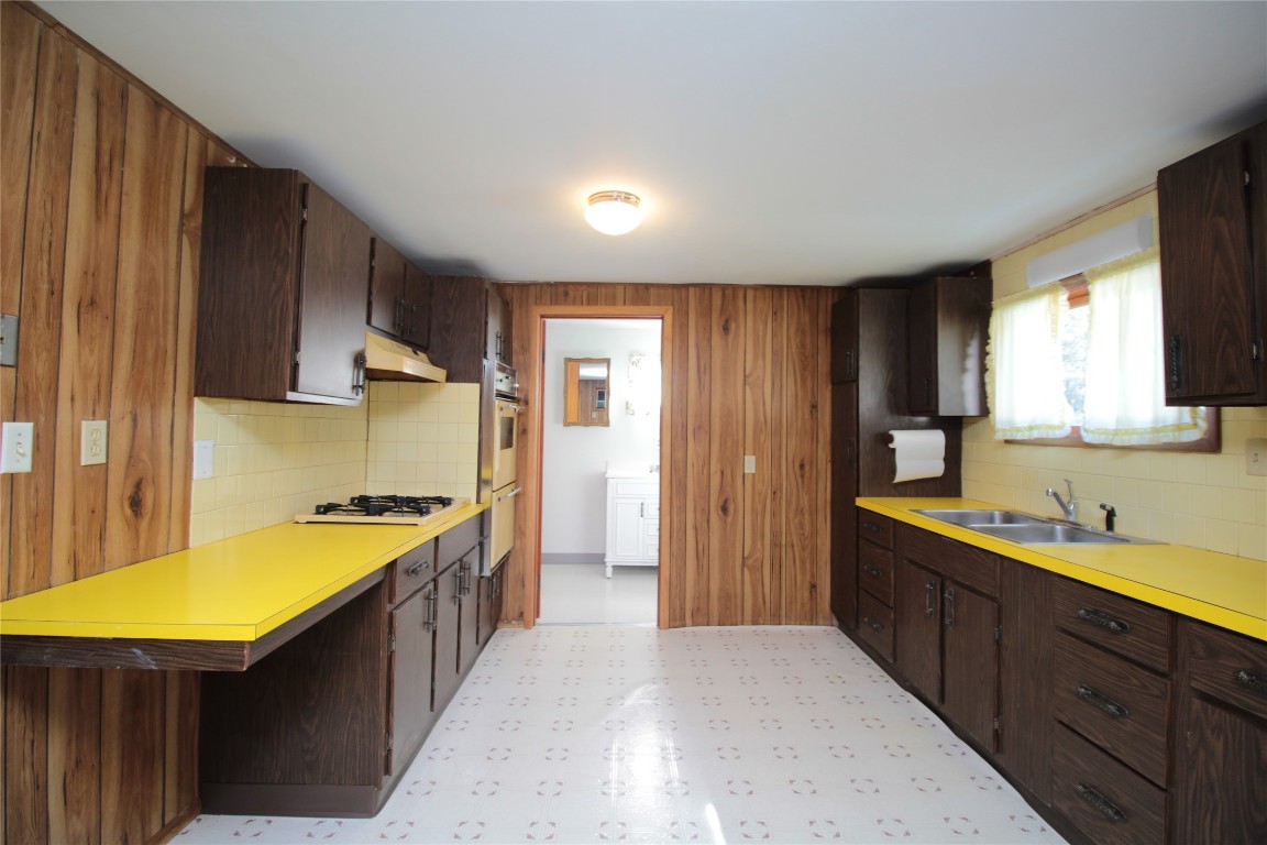 312 Midland Road Vestal, NY 13850 - Photo 23 of 49