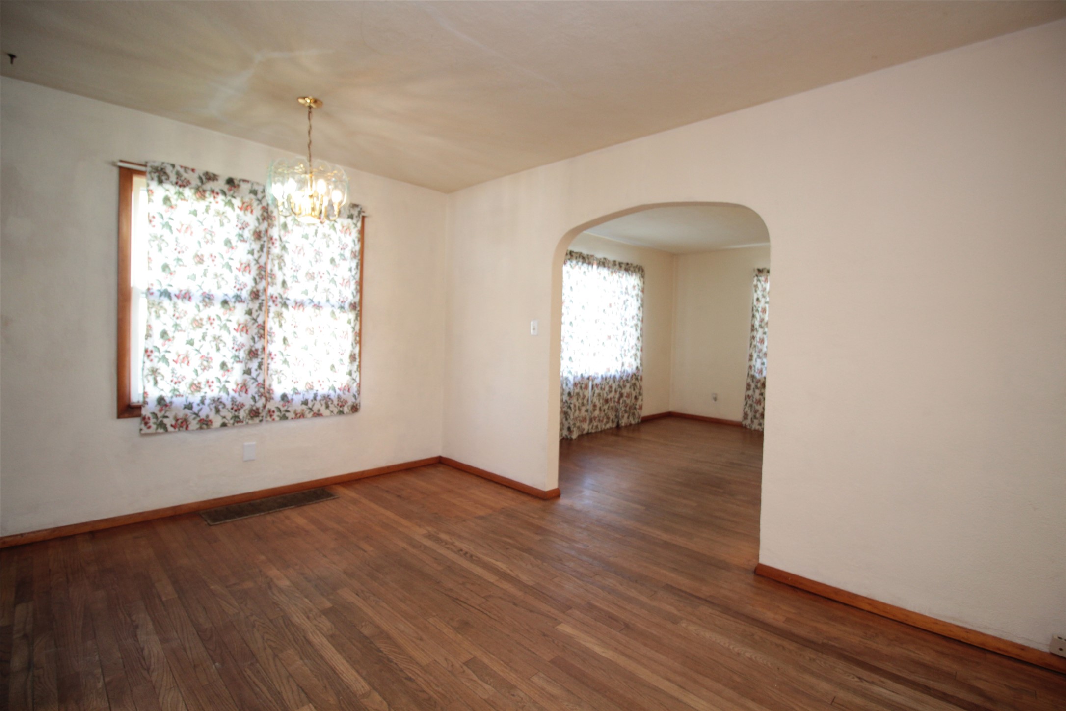 312 Midland Road Vestal, NY 13850 - Photo 5 of 50