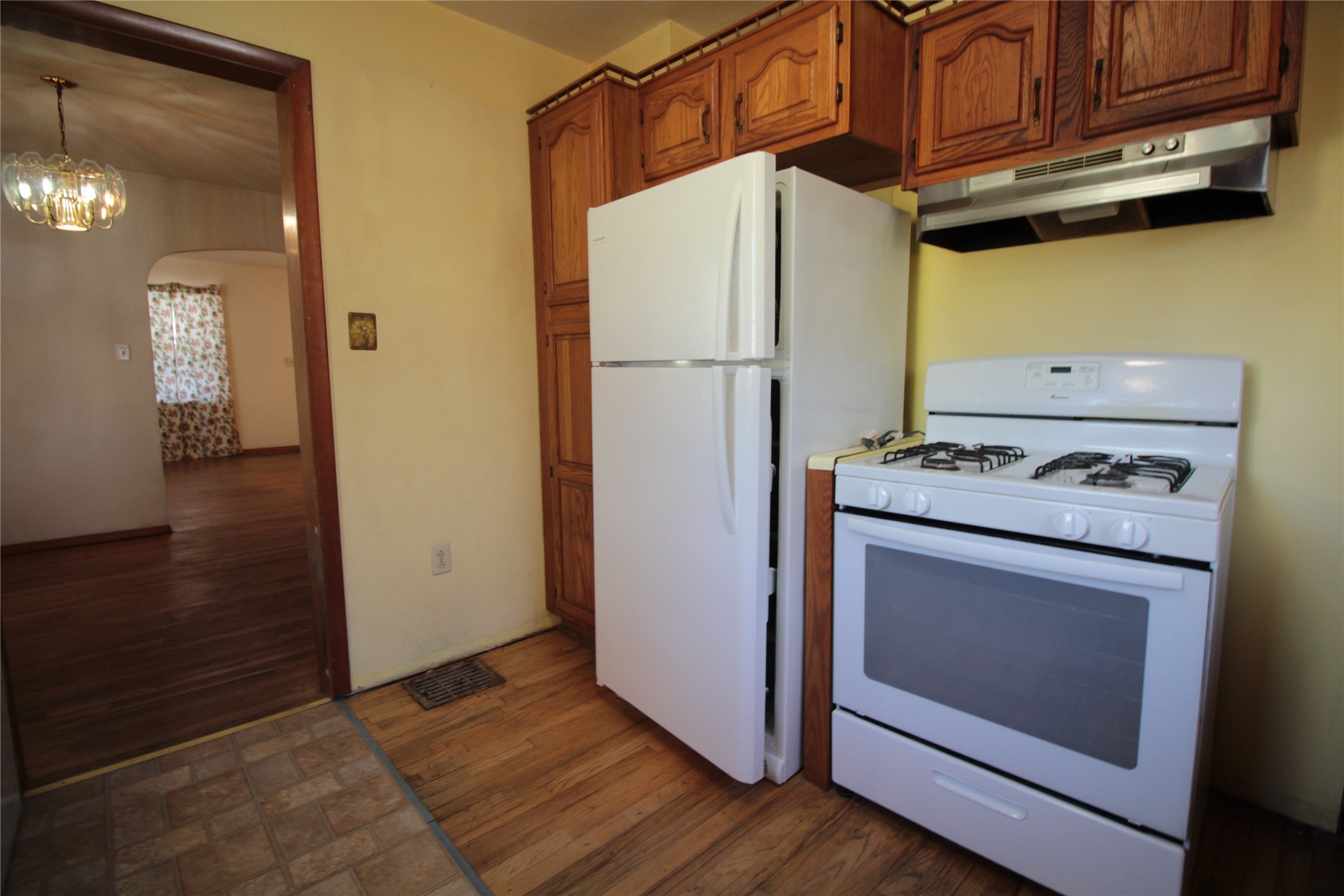 312 Midland Road Vestal, NY 13850 - Photo 10 of 50