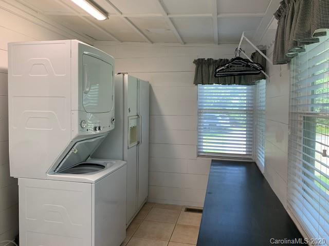 840 Spooky Hollow Road Marion, NC 28752 - Photo 12 of 31 Gallery Image 12
