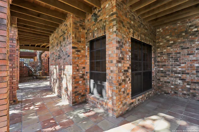 a view of parking area of the house