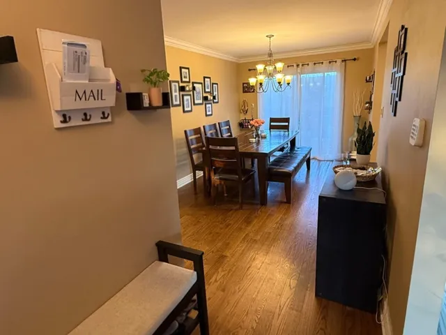 $399,900 | 15 Wildwood Road, Elk Grove Village, IL 60007