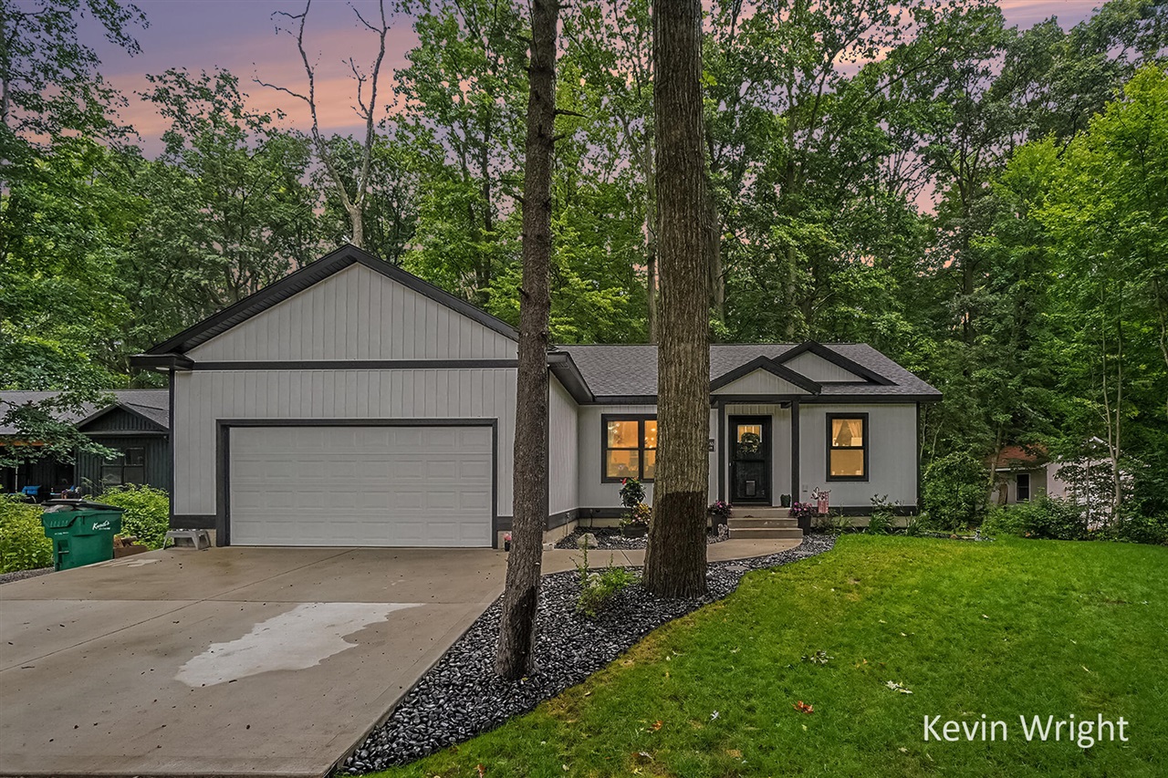 2848 Farr Road Fruitport, MI 49415 - Photo 2 of 28 Gallery Image 2
