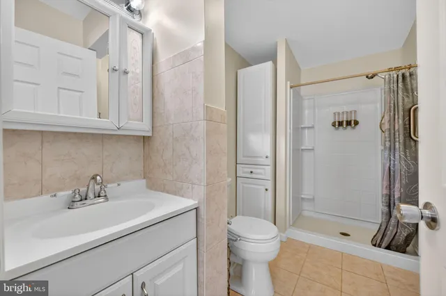 $2,800 | 8402 Holman Avenue, Unit 1, Pennsauken, NJ 08110