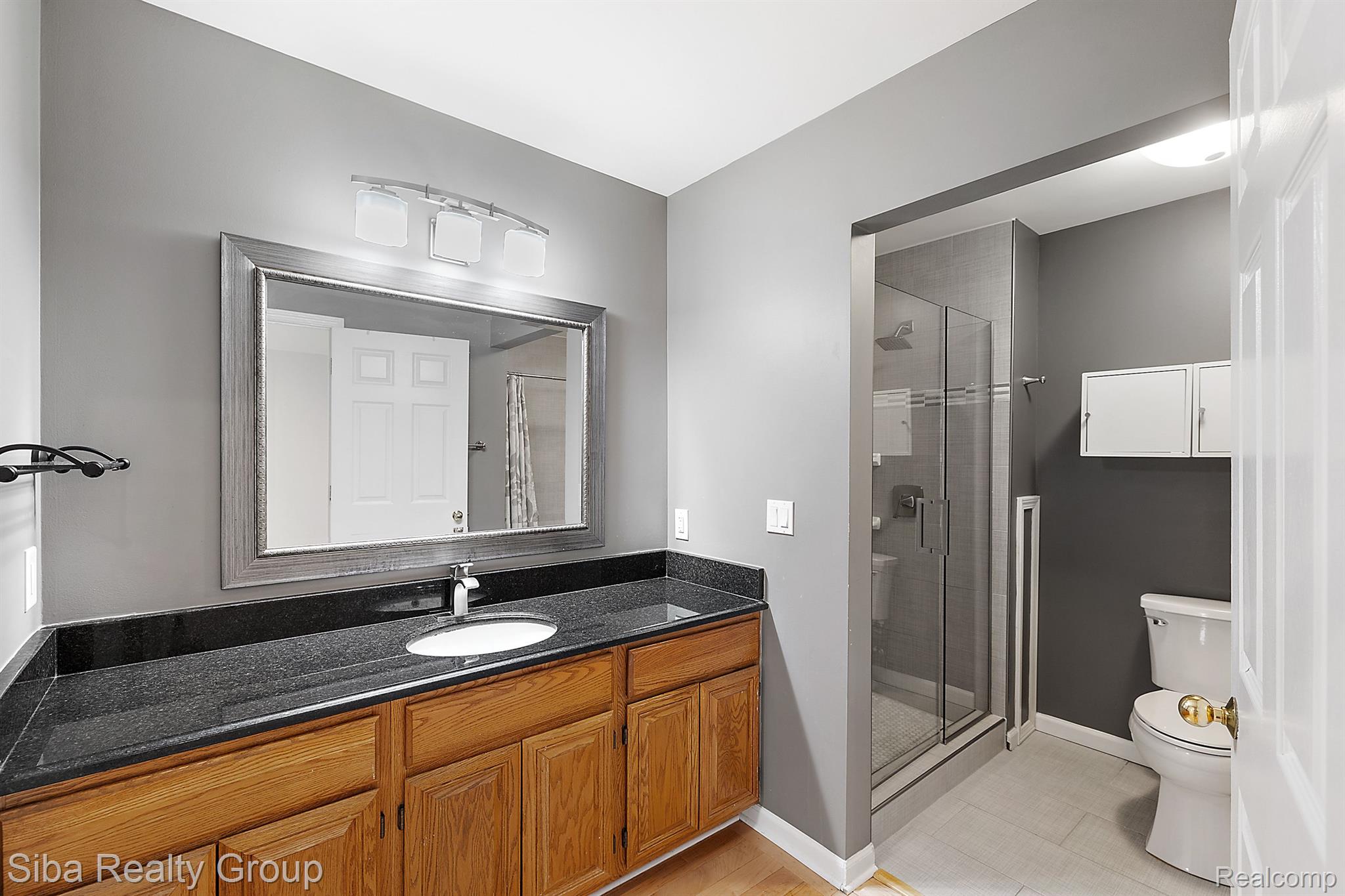 1602 Hillside Lane Rochester, MI 48307 - Photo 45 of 63 Gallery Image 45