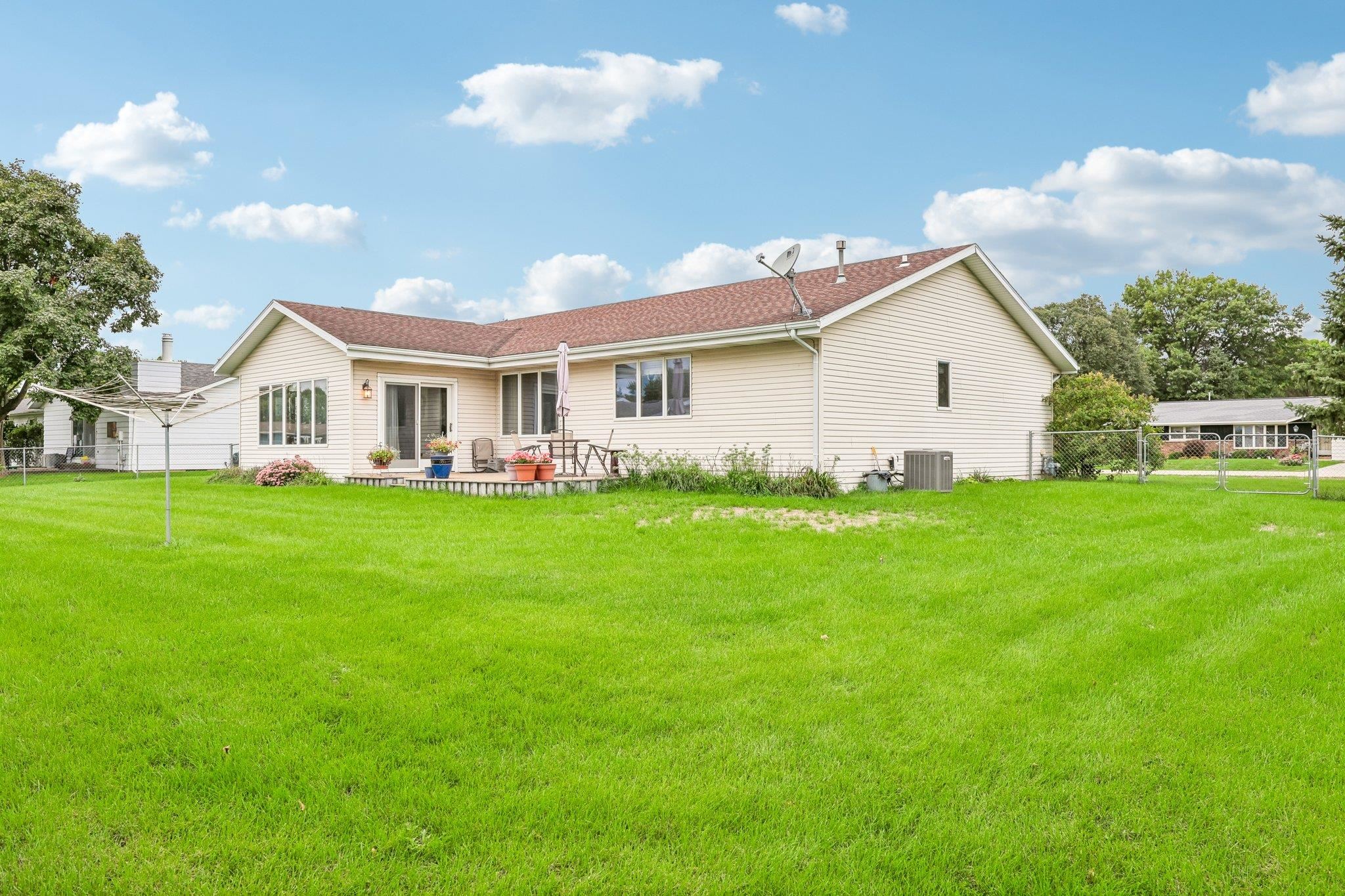 720 East Holly Road Beloit, WI 53511 - Photo 24 of 24 Gallery Image 24