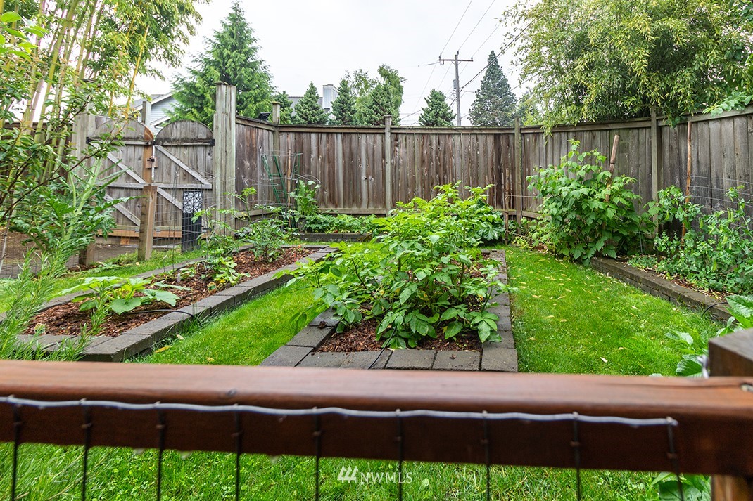 8320 Renton Avenue South Seattle, WA 98118 - Photo 27 of 39 a view of a backyard