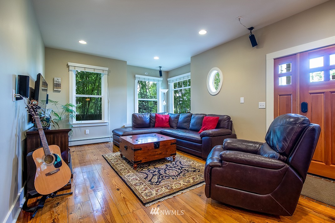8320 Renton Avenue South Seattle, WA 98118 - Photo 4 of 39 a living room with furniture and a window