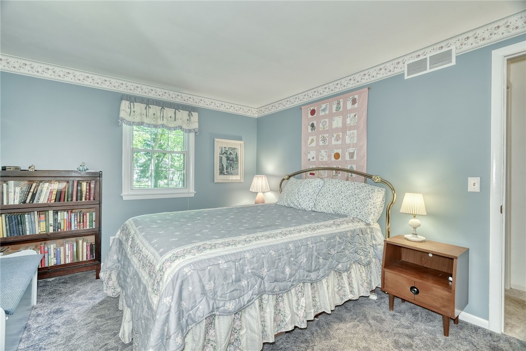 226 Dickinson Road Webster, NY 14580 - Photo 33 of 50