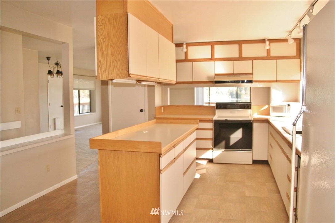 203 Mats View Road Port Ludlow, WA 98365 - Photo 8 of 21 Gallery Image 8