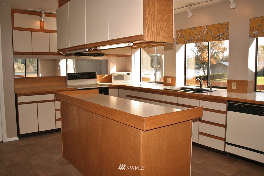 203 Mats View Road Port Ludlow, WA 98365 - Photo 9 of 21 Gallery Image 9