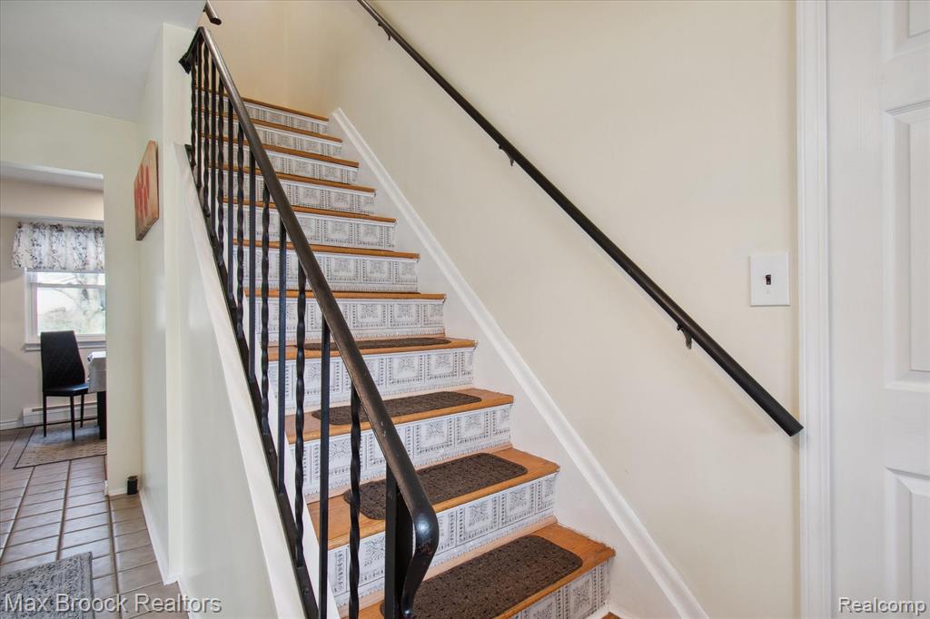 30244 Barwell Road Farmington Hills, MI 48334 - Photo 20 of 44