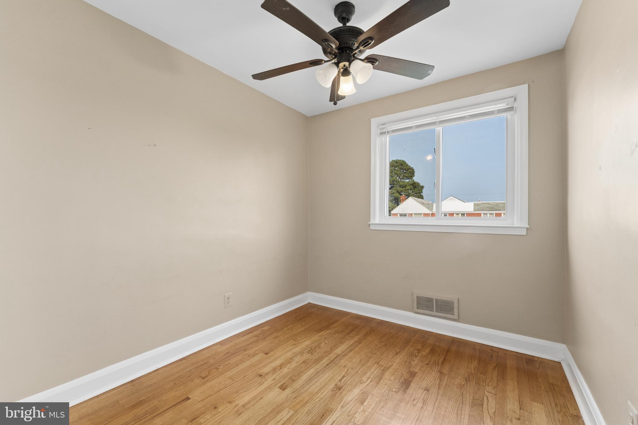1918 Church Road Baltimore, MD 21222 - Photo 17 of 34 Gallery Image 17