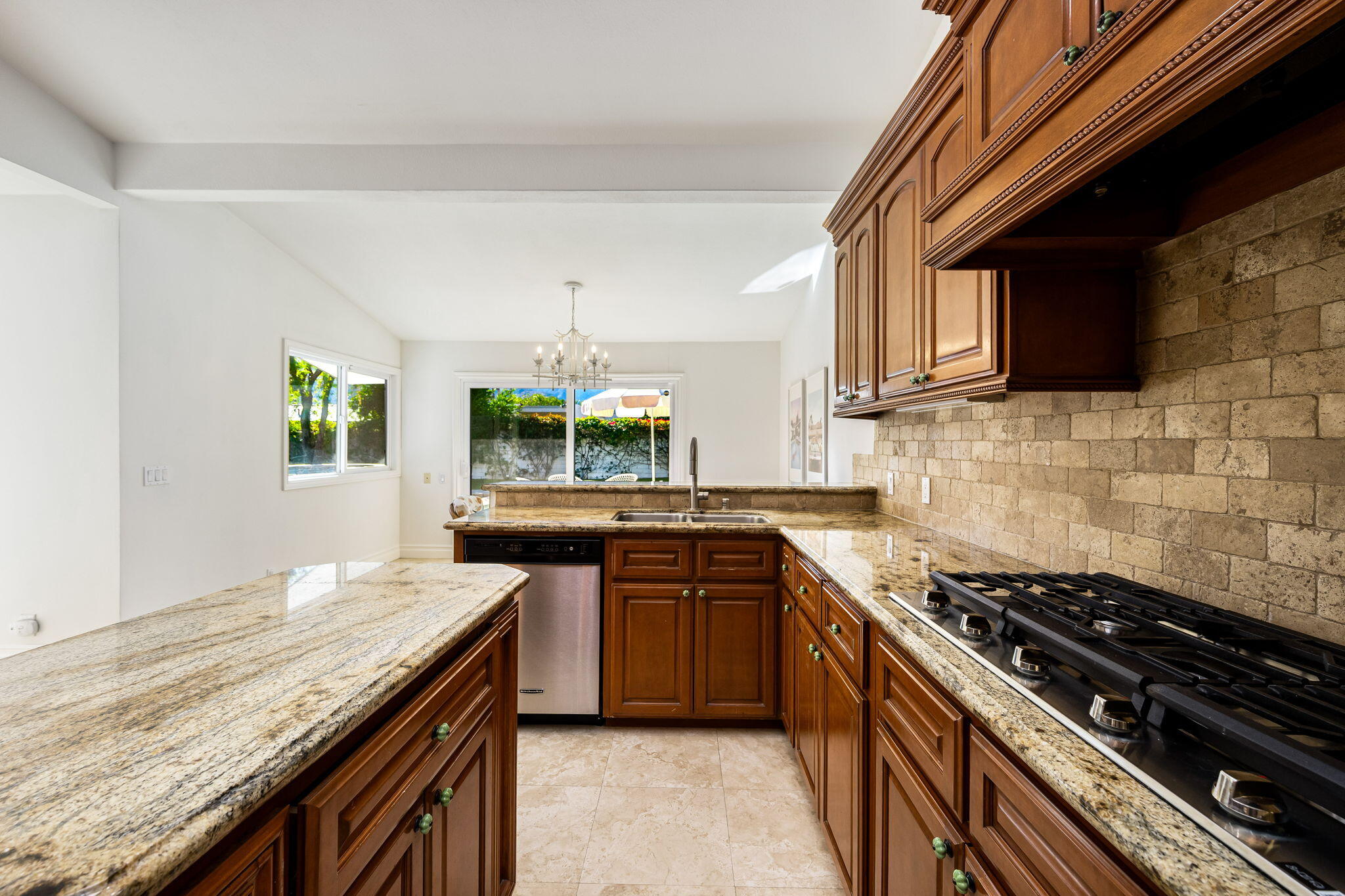 76101 Zuni Road Indian Wells, CA 92210 - Photo 12 of 43 28-web-or-mls-BP_Zuni_OPMG_1125_028