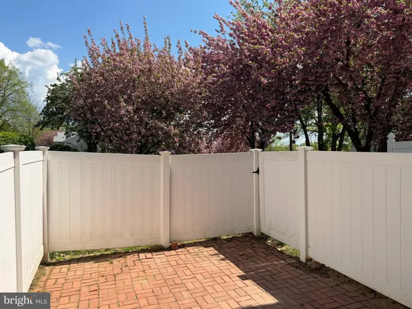 $350,000 | 16012 Beacon Hill Drive, Southampton, PA 18966
