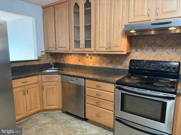 $350,000 | 16012 Beacon Hill Drive, Southampton, PA 18966