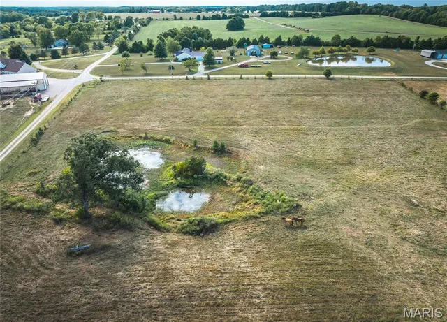 $610,000 | 385 Woods Farm Road, Sullivan, MO 63080