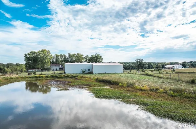 $610,000 | 385 Woods Farm Road, Sullivan, MO 63080