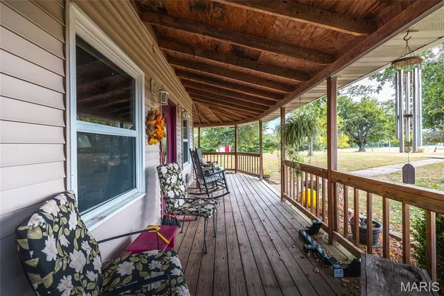 $610,000 | 385 Woods Farm Road, Sullivan, MO 63080