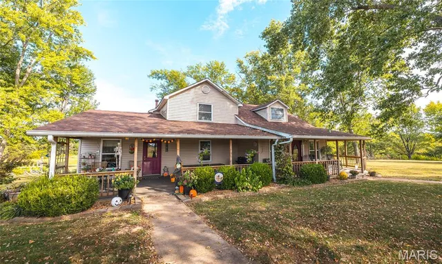 $610,000 | 385 Woods Farm Road, Sullivan, MO 63080