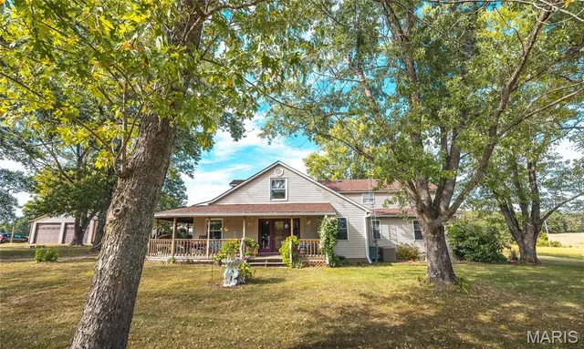 $610,000 | 385 Woods Farm Road, Sullivan, MO 63080