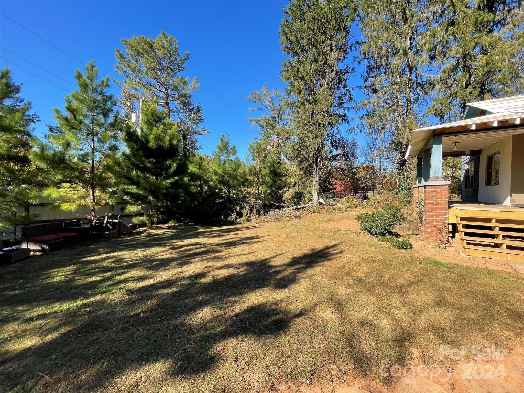 26 Overlook Road Asheville, NC 28803 - Photo 3 of 6 Gallery Image 3