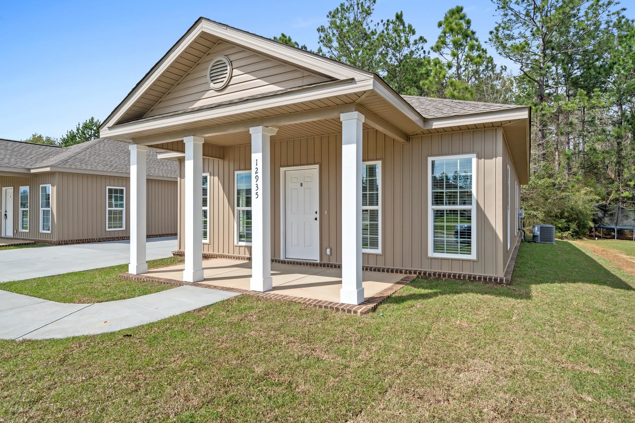 33192 Stables Drive, Unit A Daphne, AL 36527 - Photo 2 of 18