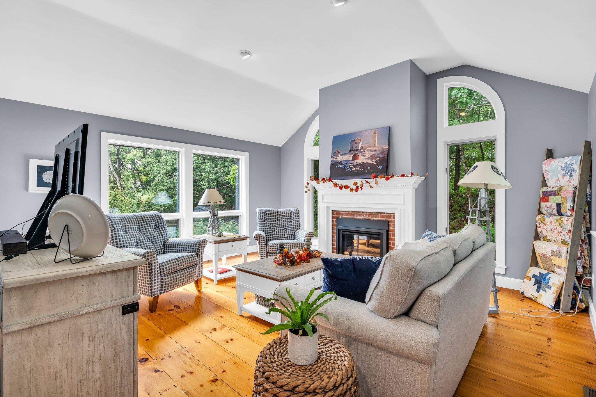 155 River Road York, ME 03902 - Photo 21 of 69 62-web-or-mls-DSC04066