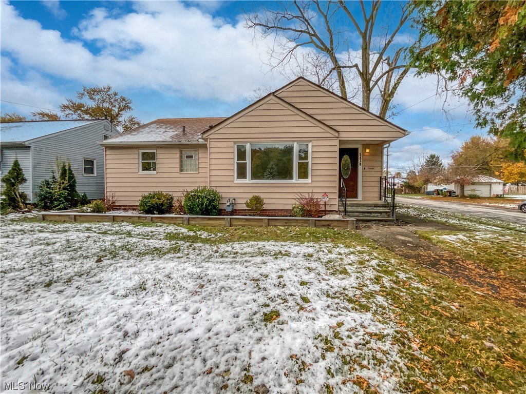5478 Hauserman Road Cleveland, OH 44130 - Photo 1 of 20