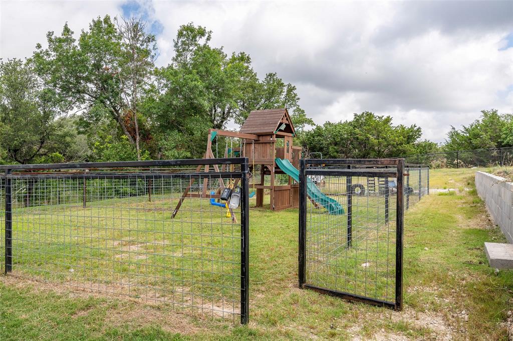 4092 Overlook Way Weatherford, TX 76085 - Photo 22 of 36