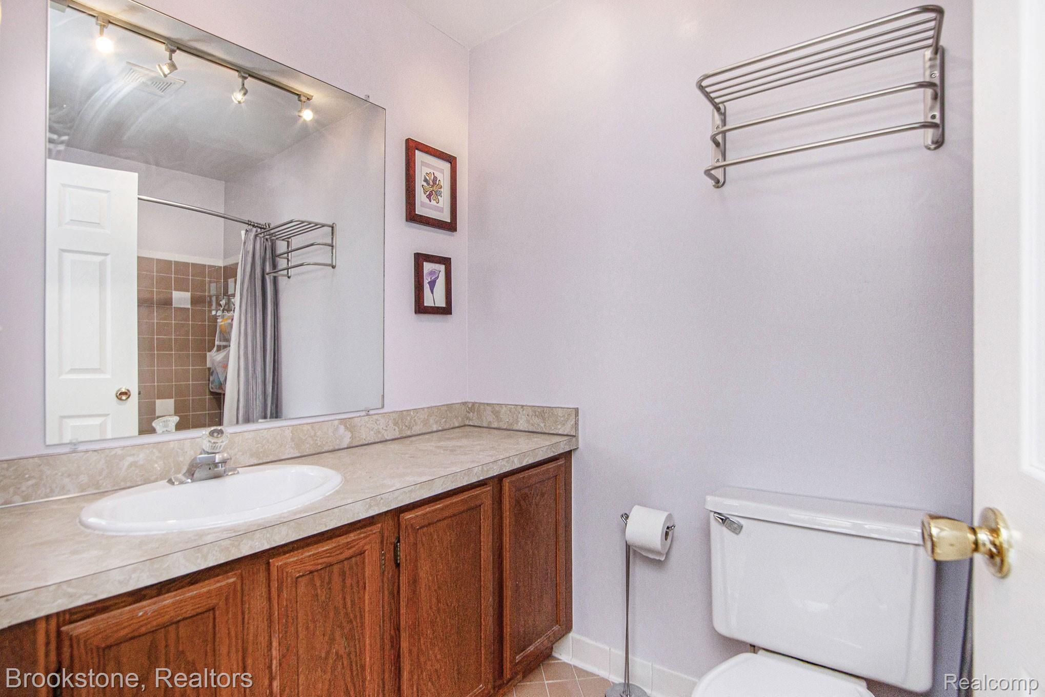 744 Baker Street Rochester, MI 48307 - Photo 23 of 38 BPG_8050.jpg