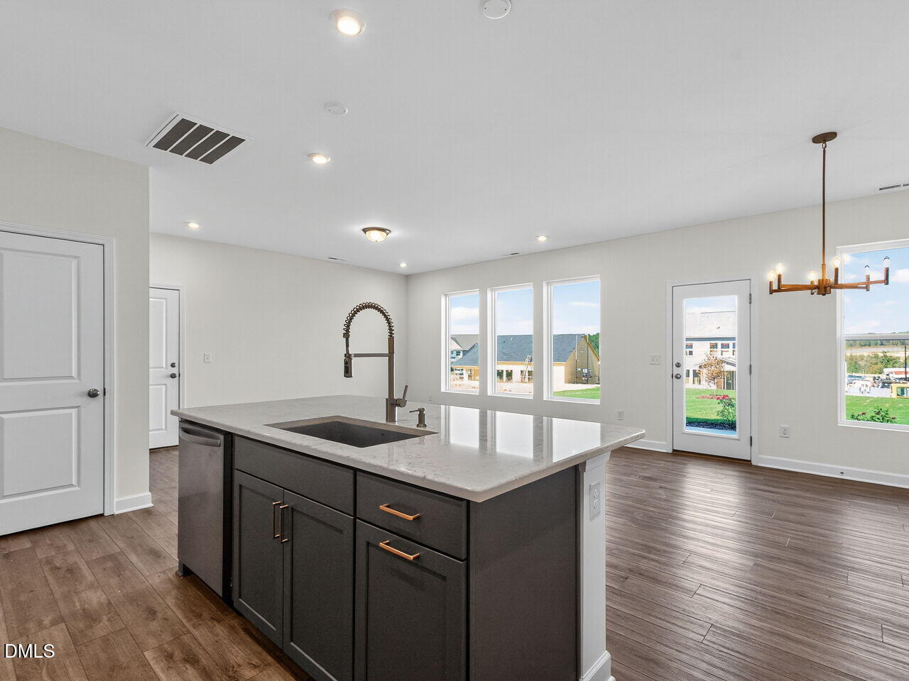 121 Restful Point Fuquay-Varina, NC 27526 - Photo 16 of 29 016-1280x960-kitchen