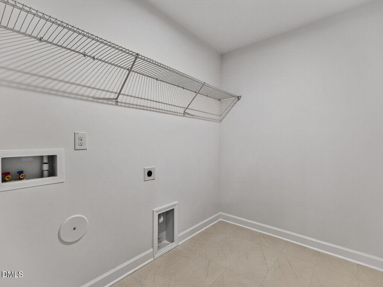 121 Restful Point Fuquay-Varina, NC 27526 - Photo 25 of 29 025-1280x960-laundry