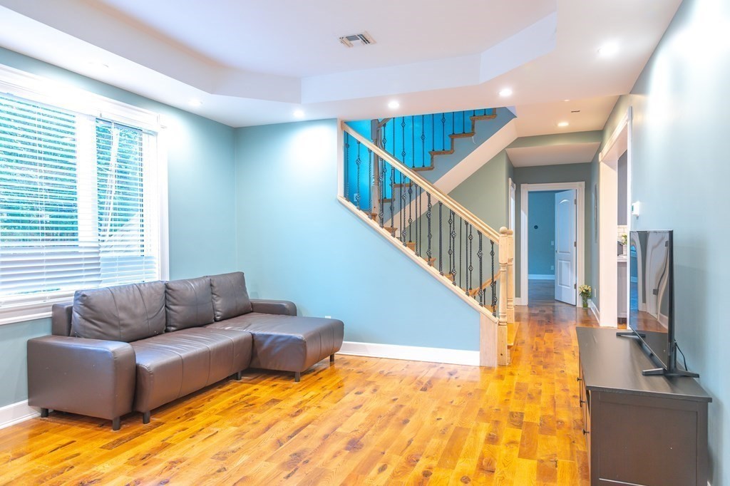 474 Bridge Street Dedham, MA 02026 - Photo 16 of 36