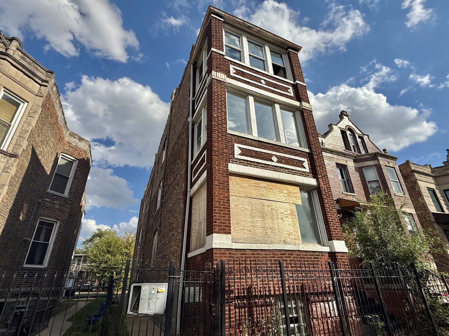 1839 South Springfield Avenue Chicago, IL 60623 - Photo 3 of 7