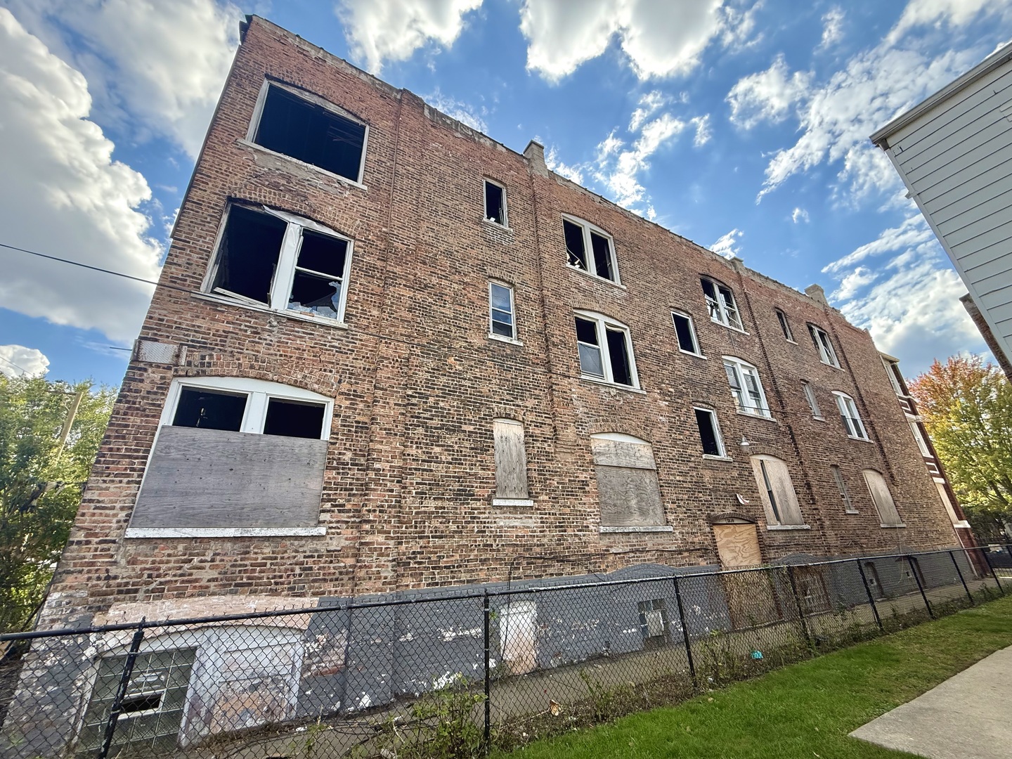 1839 South Springfield Avenue Chicago, IL 60623 - Photo 4 of 7