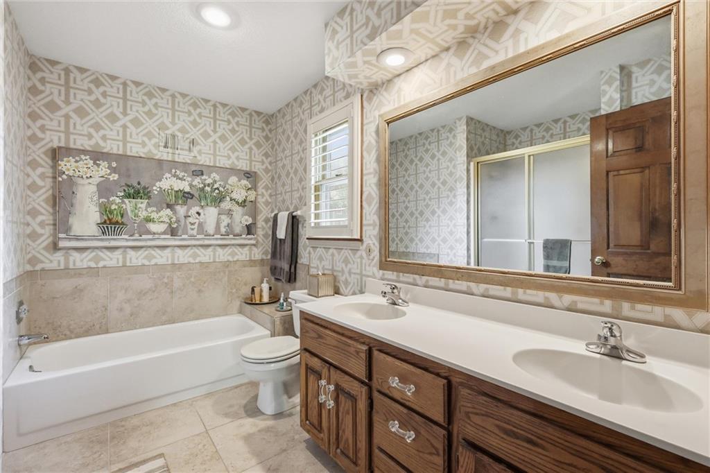6626 Oak Ridge Drive Shawnee, KS 66217 - Photo 17 of 45