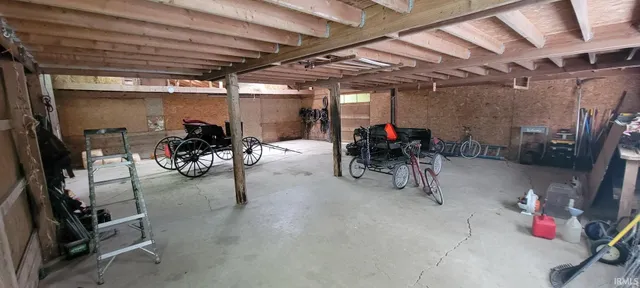 2101 East 300 South, Monroe, IN 46772