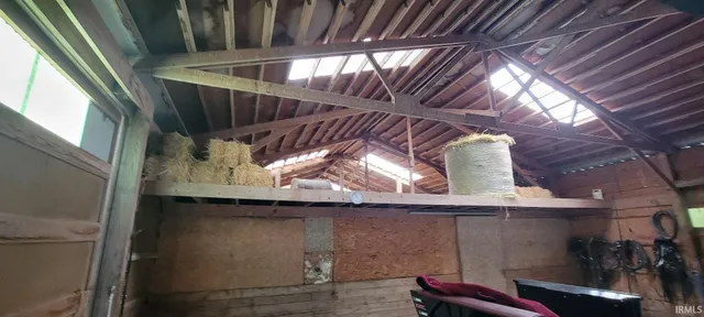 2101 East 300 South, Monroe, IN 46772