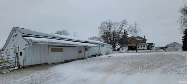 2101 East 300 South, Monroe, IN 46772