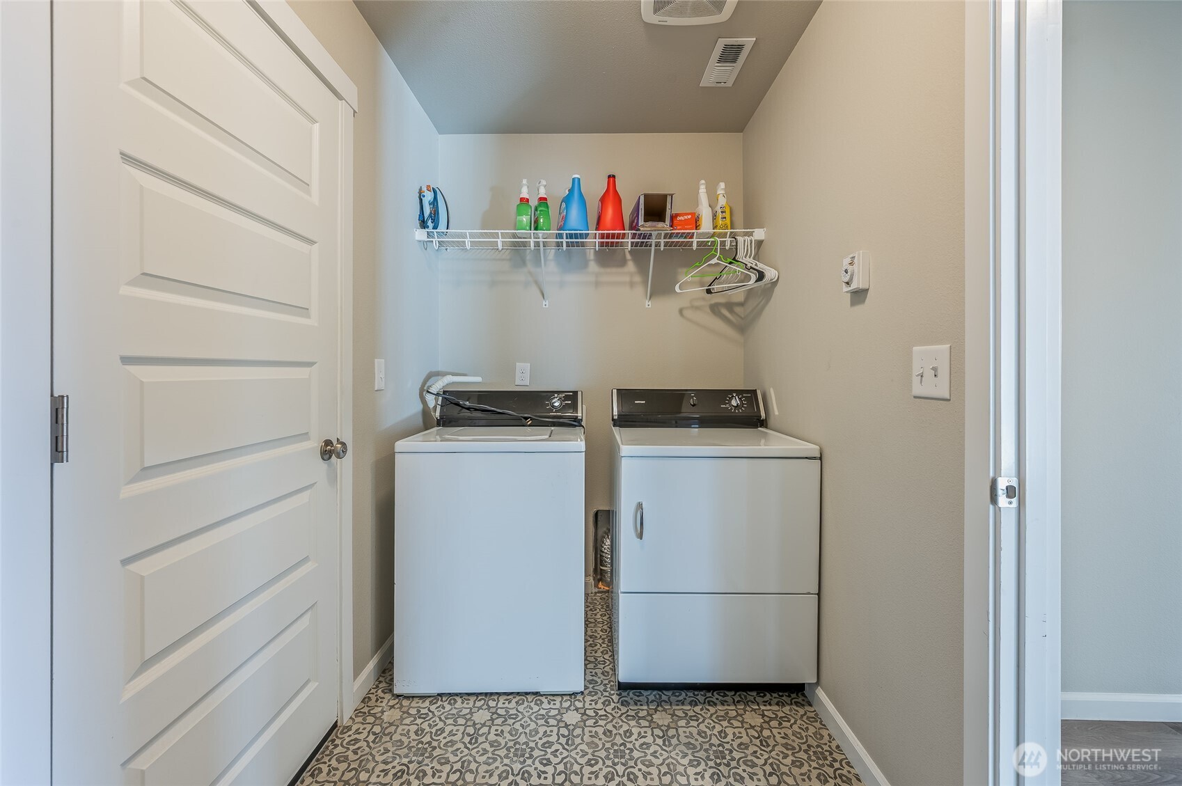 730 L Street Northeast Quincy, WA 98848 - Photo 17 of 29 a room with storage and utility