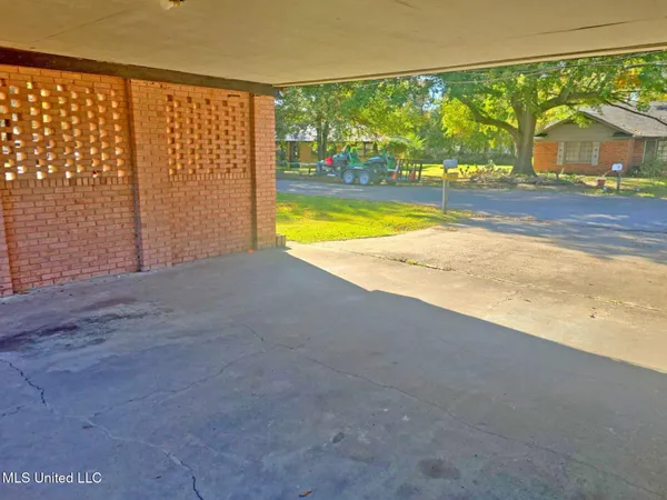 $57,900 | 1315 North St Mary's Circle, Greenville, MS 38703